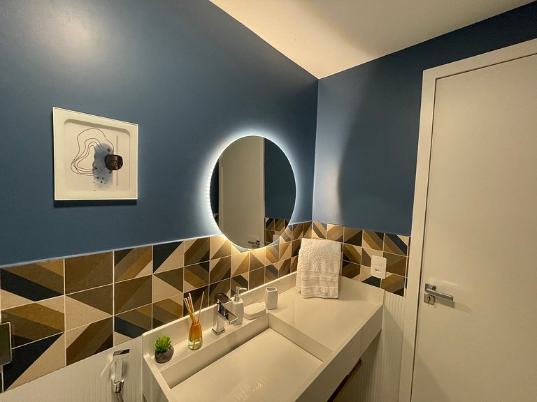 Apartamento sofisticado ao som do mar de Itapoã