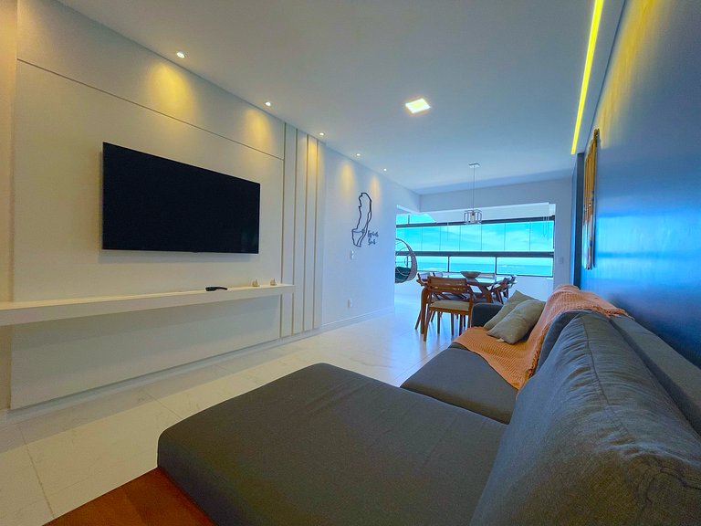 Apartamento sofisticado ao som do mar de Itapoã