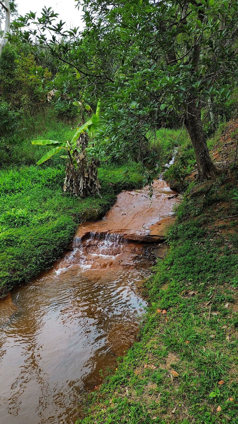 Sítio incrível 4Q c/ piscina e área de churrasco