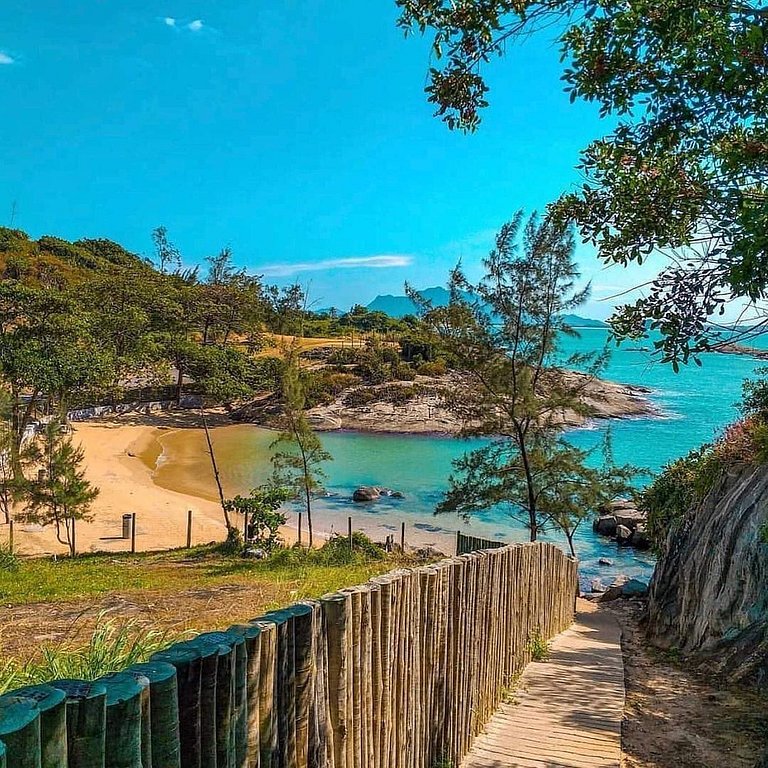 Apartamento sofisticado ao som do mar de Itapoã
