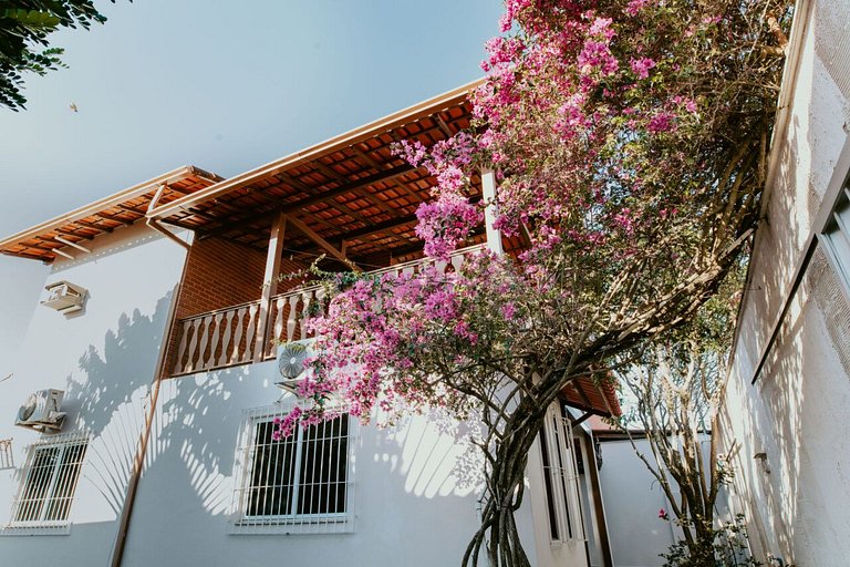 Casa Aconchegante com Área Gourmet e Piscina