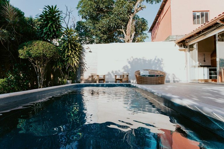 Casa Aconchegante com Área Gourmet e Piscina
