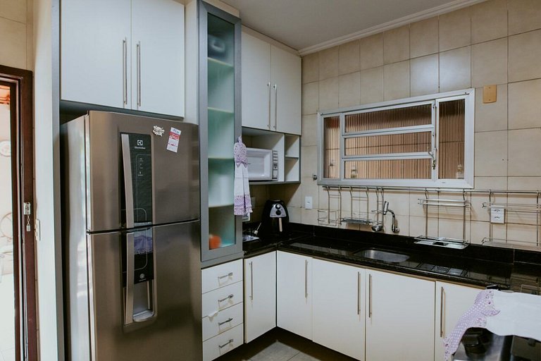 Casa Aconchegante com Área Gourmet e Piscina