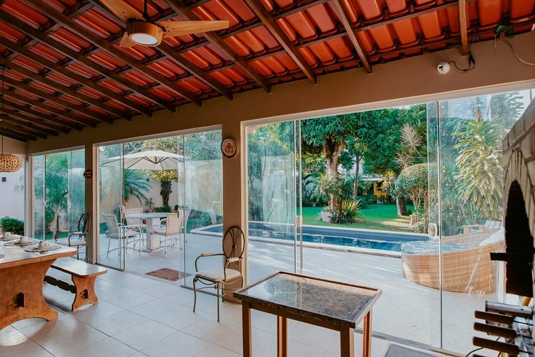 Casa Aconchegante com Área Gourmet e Piscina
