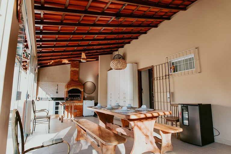 Casa Aconchegante com Área Gourmet e Piscina