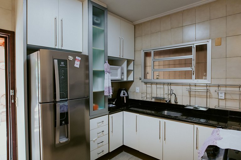 Casa Aconchegante com Área Gourmet e Piscina
