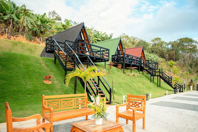 Cabana dos Sonhos às margens do Rio Jucu