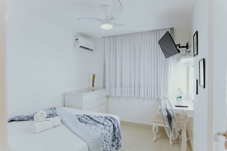 2Q Enseada Azul c/ piscina na cob. e churrasqueira