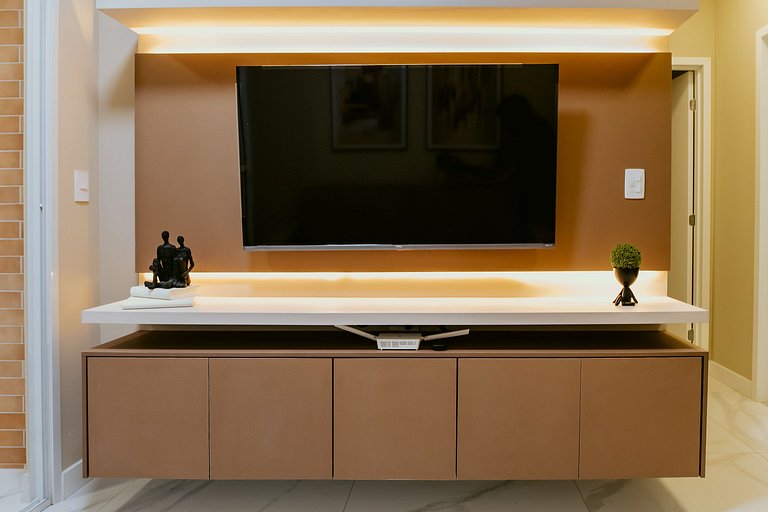 2 Quartos Alto Padrão a Poucos Passos da Praia