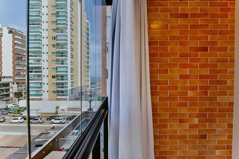 2 Quartos Alto Padrão a Poucos Passos da Praia