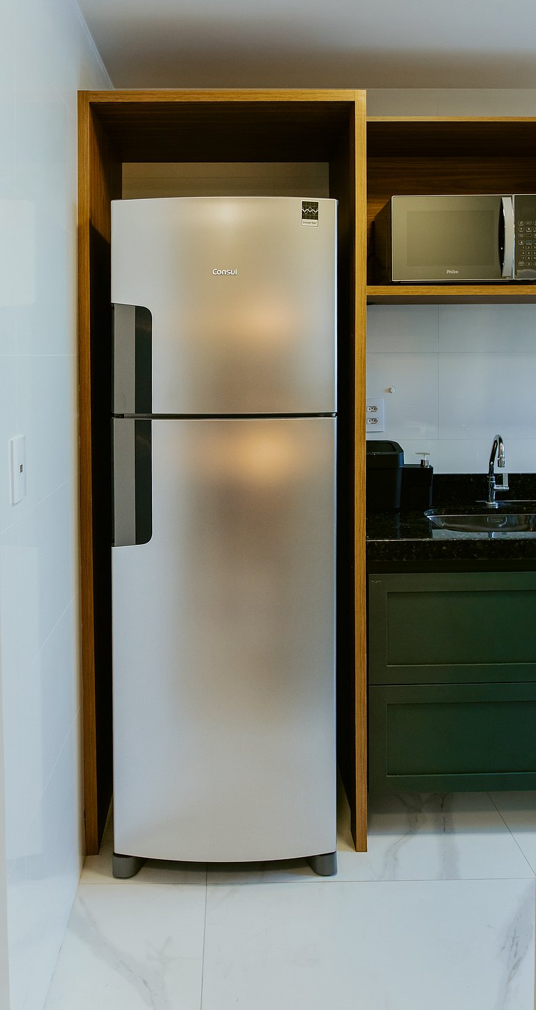 2 Quartos Alto Padrão a Poucos Passos da Praia