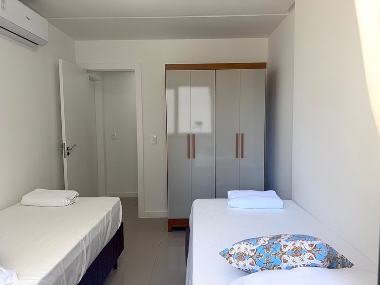 2 Quartos Climatizados em Itapoã | Próx. à Praia