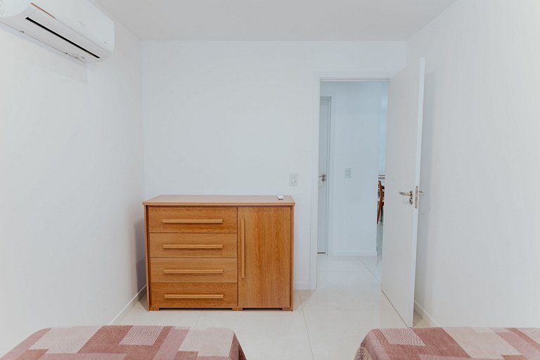 Conforto e excelente localização na Praia da Costa