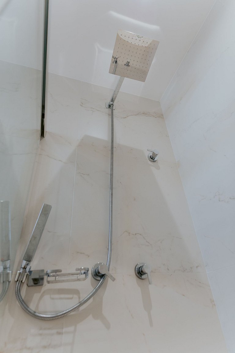 Conforto e excelente localização na Praia da Costa