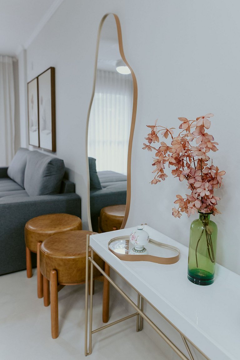 02 Quartos Moderno e Confortável na Praia da Costa