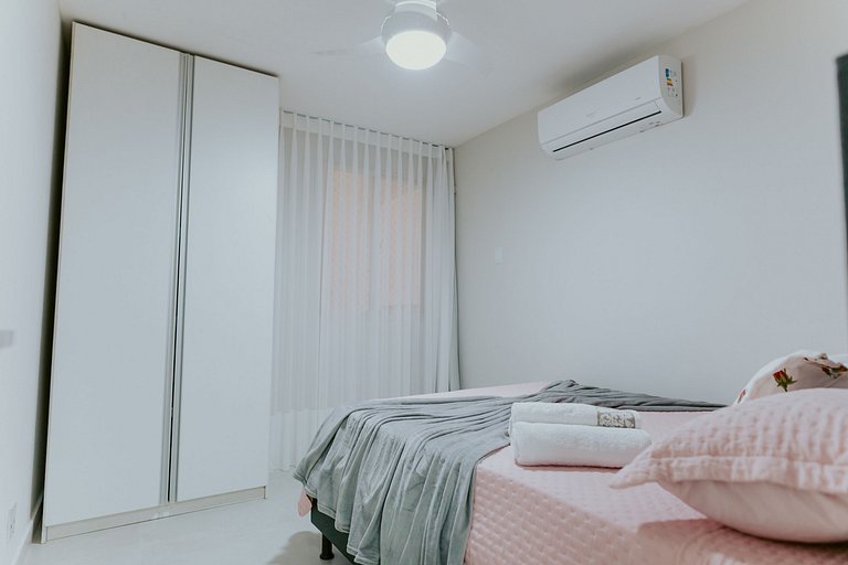 02 Quartos Moderno e Confortável na Praia da Costa
