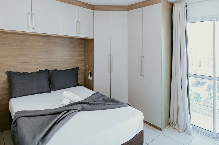 Apto 2Q Andar Alto Quadra do Mar Itaparica