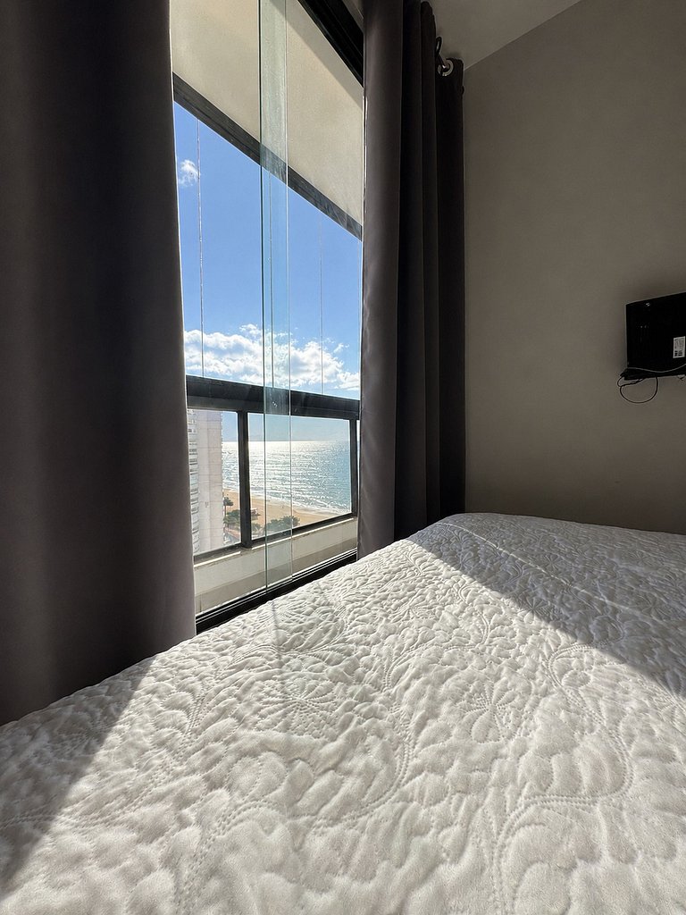 Localização, Vista Para o Mar e Piscina na Cob.