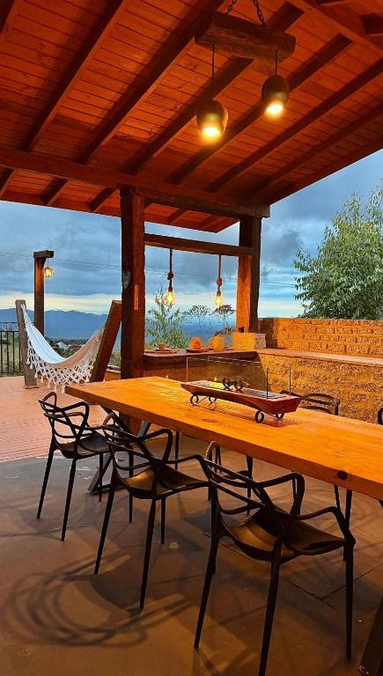 Villa Di Mavi - Santa Teresa | Lareira & Vinho