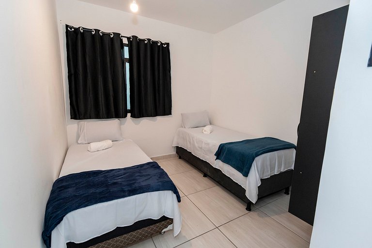Casa 2Q Prox. Praias da Serra e polos industriais