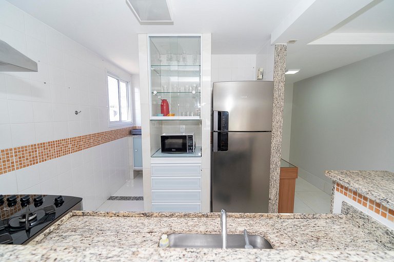 Garagem, Ar e WI-FI 120m da Praia das Castanheiras