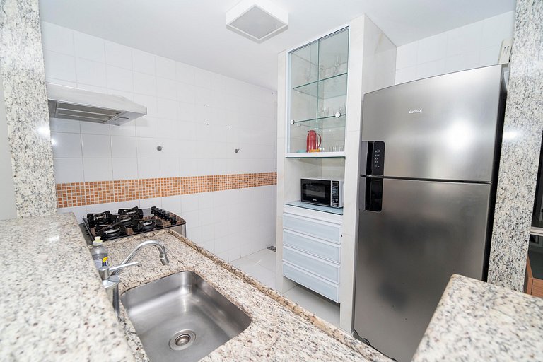 Garagem, Ar e WI-FI 120m da Praia das Castanheiras