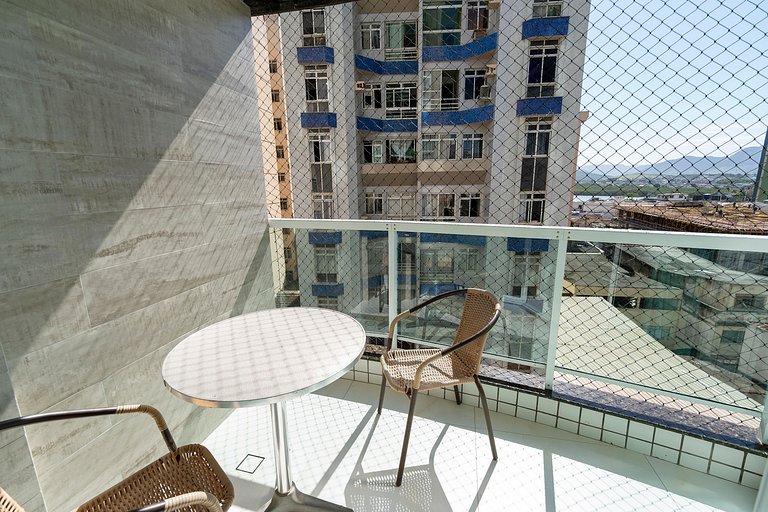 Garagem, Ar e WI-FI 120m da Praia das Castanheiras