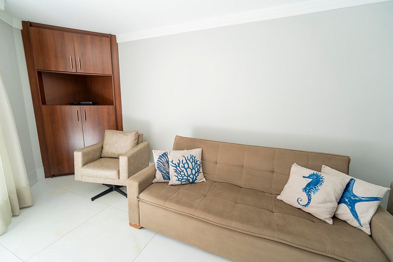 Garagem, Ar e WI-FI 120m da Praia das Castanheiras