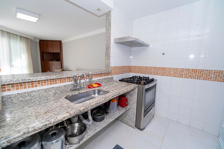 Garagem, Ar e WI-FI 120m da Praia das Castanheiras